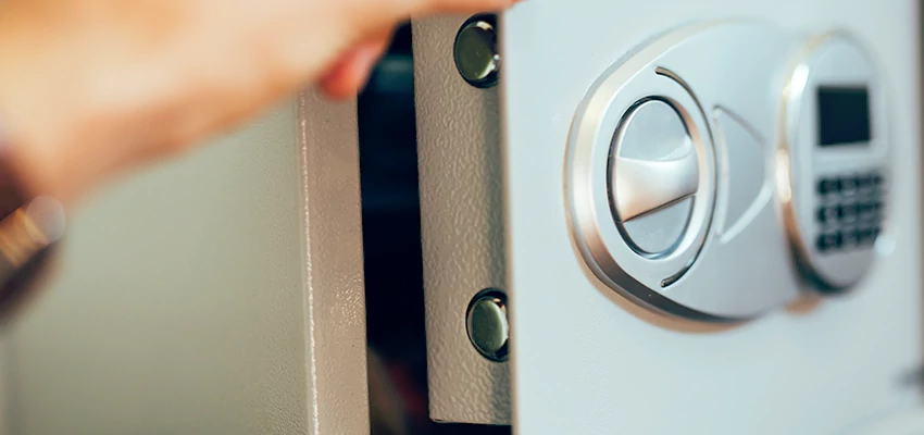 Fingerprint Safe Openers in Buena Park, CA